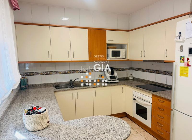 Foto 5daa96dd-feb1-46b5-a25b-7fd3c931d423. Casa a schiera in carrer de pompeu fabra 13 in Agramunt