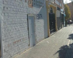 Miete Geschäftsraum in El Brillante -El Naranjo - El Tablero. Local junto avenida del brillante