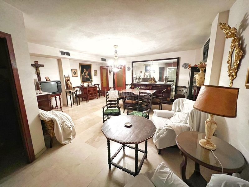 Foto 3bc237d8-ec09-4394-b017-fcb03063e87e. Pis amb aparcament a Centro Córdoba