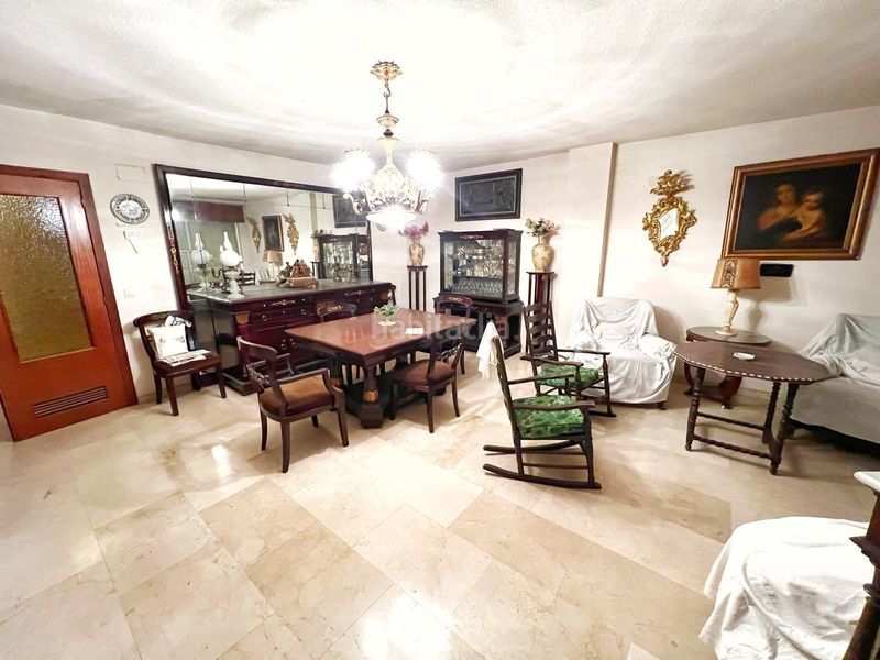 Foto 4e6d4ad6-bc9f-4614-aff7-560c2d2254ae. Pis amb aparcament a Centro Córdoba