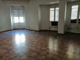 Piso en Centro. Piso en pleno centro de córdoba para reformar