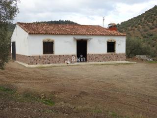 Mas à Adamuz. Finca en adamuz