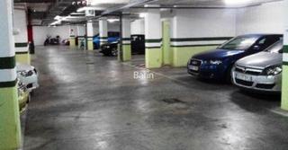 Parking coche en Huerta de la Reina - Trassierra. Vila norte!!