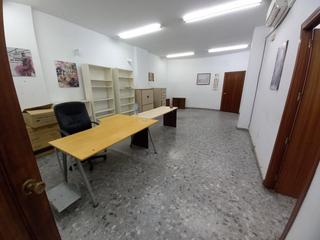 Local Comercial en Vista Alegre - Parque Cruz Conde