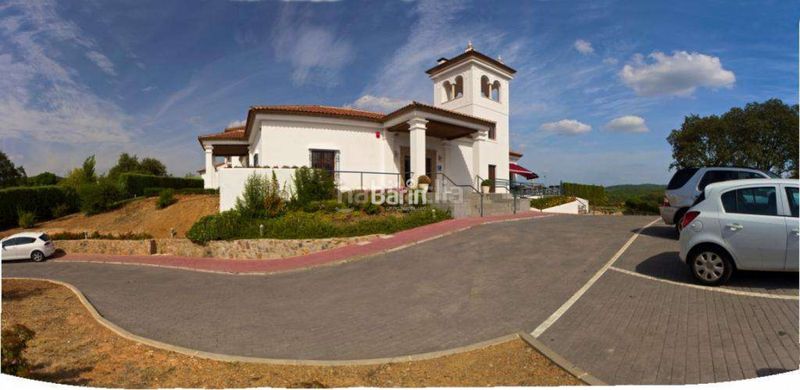 Foto 688d48fa-1ddf-4c6c-bf96-800f40f41452. Edifici a Santa Maria de Trassierra Córdoba