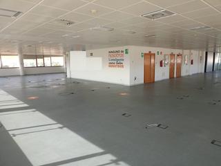 Affitto Ufficio in Avenida de los dolores 11. Oficina en zona ronda sur. murcia