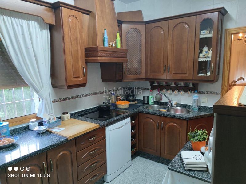 Foto 9e4603eb-5edc-48ba-acfc-8c7b5cb4abd5. Casa amb aparcament piscina a Carlota (La)