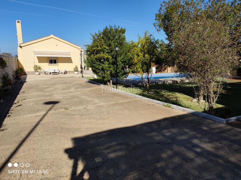 Foto baffad93-6ecb-4ce6-9f32-55d363a76327. Casa amb aparcament piscina a Carlota (La)