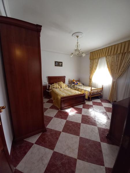 Foto e87b8807-3c29-45ff-aca3-bd81202bb7a7. Chalet impresionante chalet a 8 minutos del zoco en Córdoba