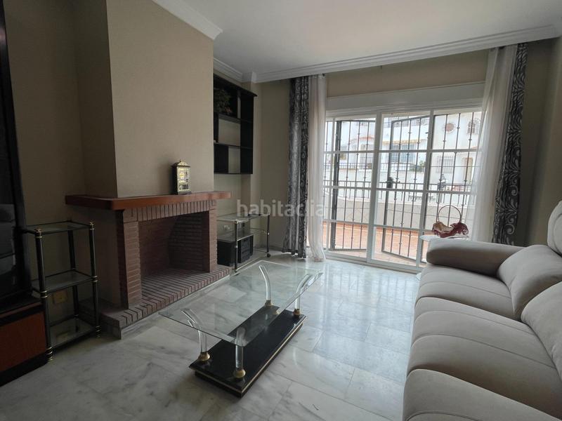 Foto 3ebc3fda-af76-4fb1-813b-86878dfe0cef. Maison jumelée avec parking piscine dans Lo Cea Rincón de la Victoria