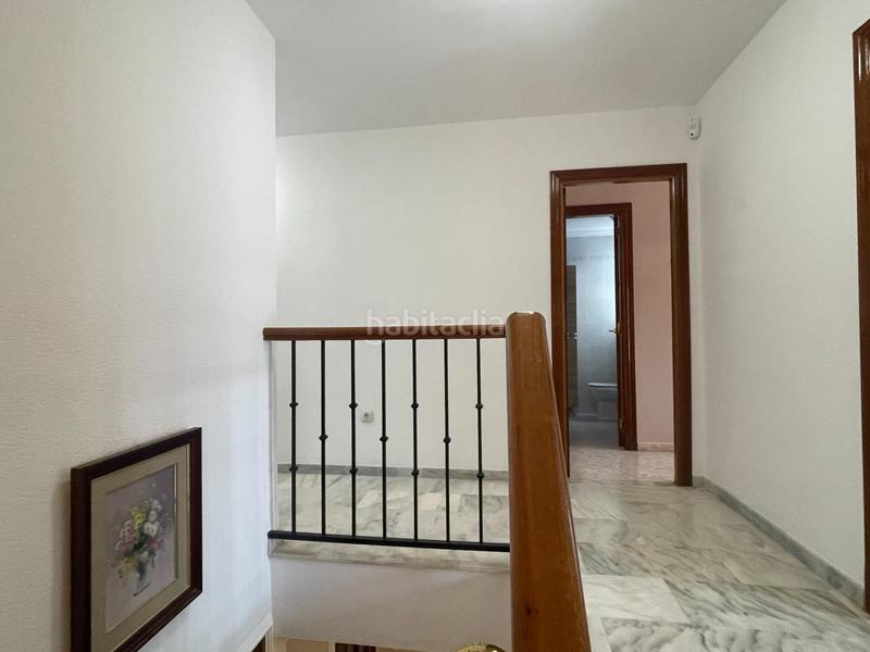 Foto f41ee3a6-cc30-4a86-af15-f228c9a7a9fb. Maison jumelée avec parking piscine dans Lo Cea Rincón de la Victoria