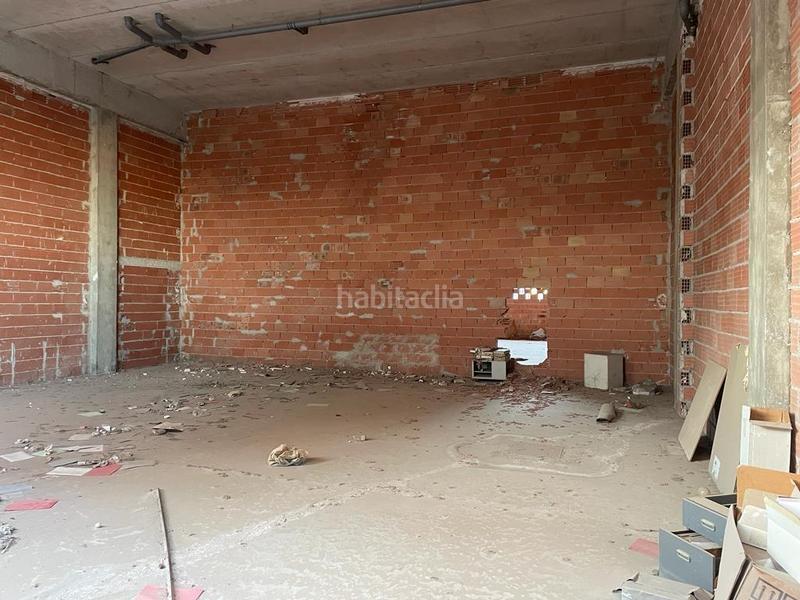 Foto 40cfe448-5553-47b2-a389-94ca45b62840. Alquiler local comercial en principal 301 local en avda. principal del polígono industrial oeste. alcantarilla. en Murcia