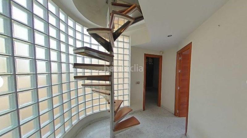 Foto ef4b69b6-2b4b-4987-ab7a-5345fd8a1078. Dúplex amb piscina a Cruz Roja Sevilla