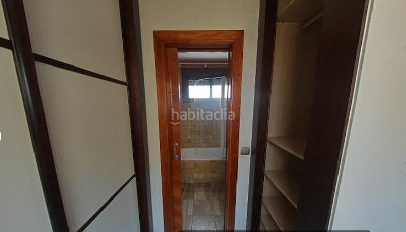 Foto f125c490-385c-4dda-9632-dd84502bbd78. Dúplex amb piscina a Cruz Roja Sevilla