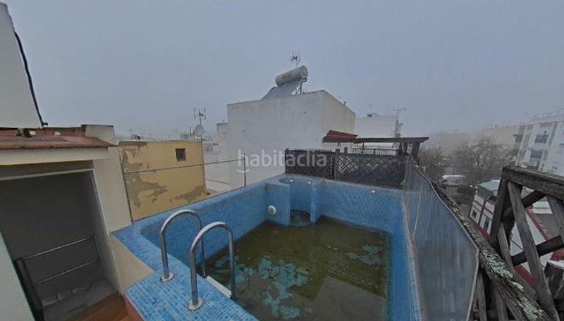 Foto f378b56f-e6b5-4be5-9157-fca74899f24f. Dúplex amb piscina a Cruz Roja Sevilla