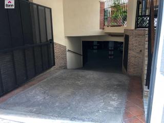 Aparcament cotxe a Casco Histórico  - Ribera - San Basilio. Plaza de aparcamiento junto al ayuntamiento