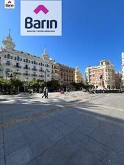 Apartament a Centro. Apartamento junto a la plaza de las tendillas