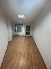 Lloguer Local Comercial a Centro. Oportunidad de local en pleno centro