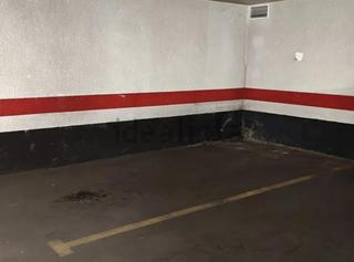 Parking coche en Centro. Fabulosa cochera en el centro de córdoba