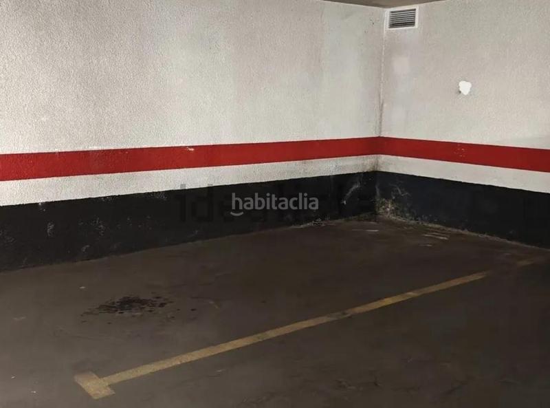 Foto d2efe72e-f4dc-4a07-a71c-10a65146c853. Parking voiture dans Centro Córdoba