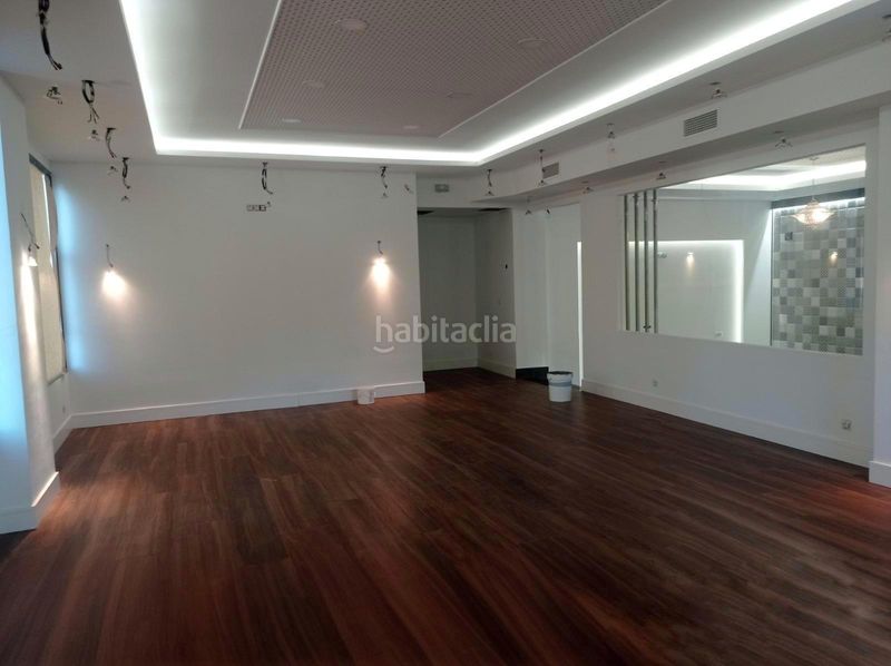 Foto bba6d40d-0b2f-4519-a77b-f142ec6f6ad2. Alquiler local comercial local en alquiler mirabueno en Córdoba