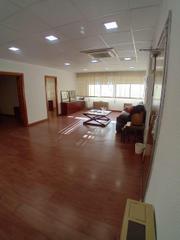 Location Bureau à Centro. Oficina en alquiler en ronda tejares 167 m2