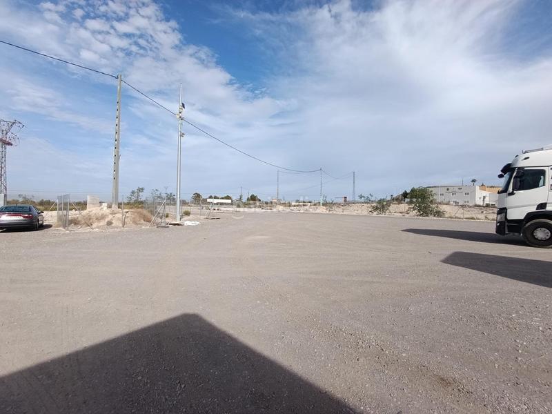 Foto 3e0287c9-b2f9-480f-ad31-202de2a9896b. Gewerbliches grundstück in Albudeite