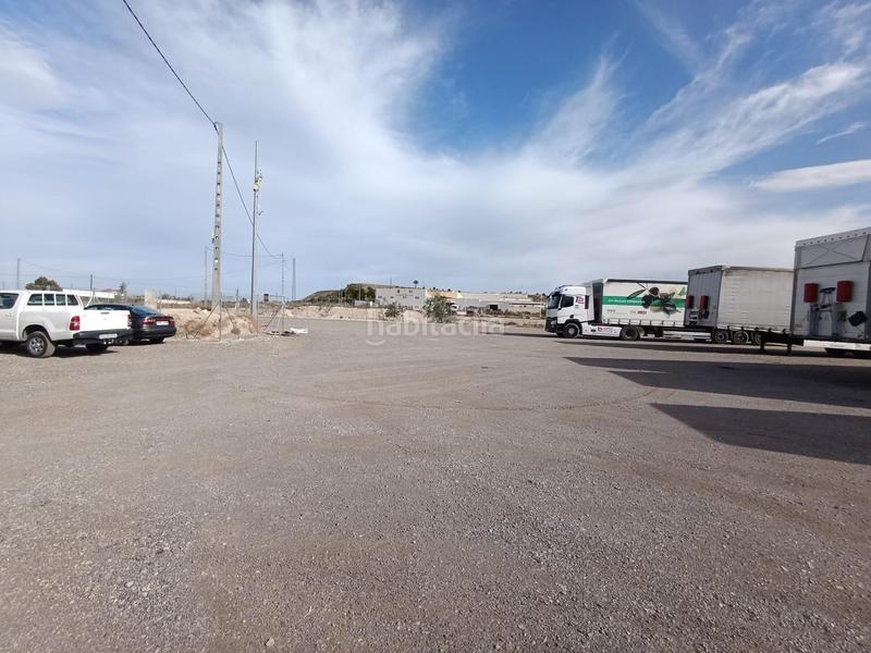 Foto b0417377-746b-49da-94f2-e06b2819859f. Gewerbliches grundstück in Albudeite