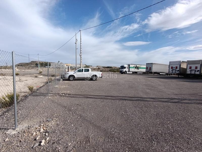 Foto e601540e-0c51-4a27-90c7-14bcdcab6b2e. Gewerbliches grundstück in Albudeite