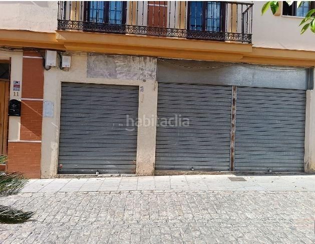 Foto 758940c3-dcc7-4ff9-b35a-a2b07f34adc8. Local comercial a Centro Bormujos