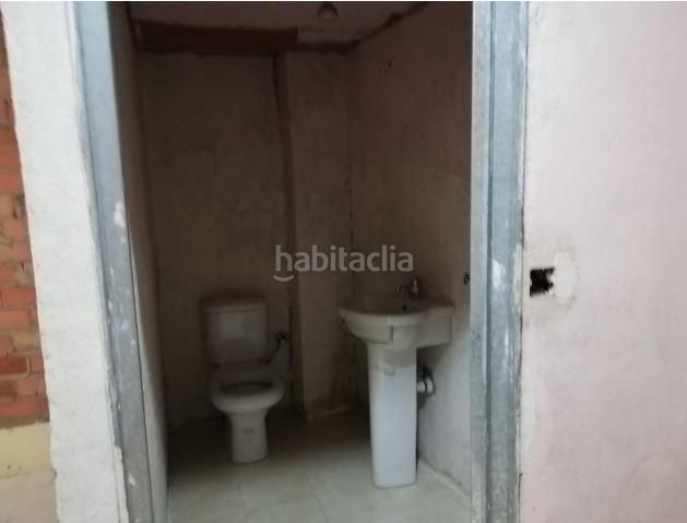 Foto efb8bf9a-5925-46da-9f33-06bd1f3d84a5. Local comercial a Centro Bormujos