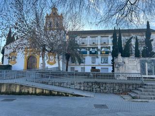Haus in Campo de la Verdad - Miraflores. Oportunidad junto a plaza santa teresa!!