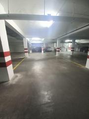 Parking coche en Casco Histórico  - Ribera - San Basilio. Amplia plaza de garaje en san pedro