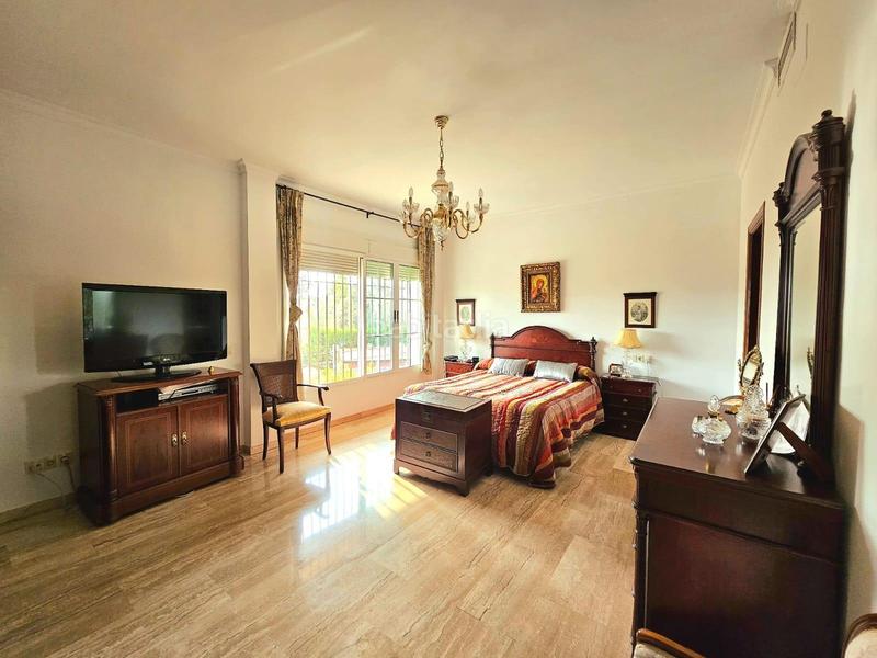 Foto 796091e8-9672-4eed-a345-00aa45ea94a7. Chalet con riscaldamento parcheggio piscina in El Brillante -El Naranjo - El Tablero Córdoba