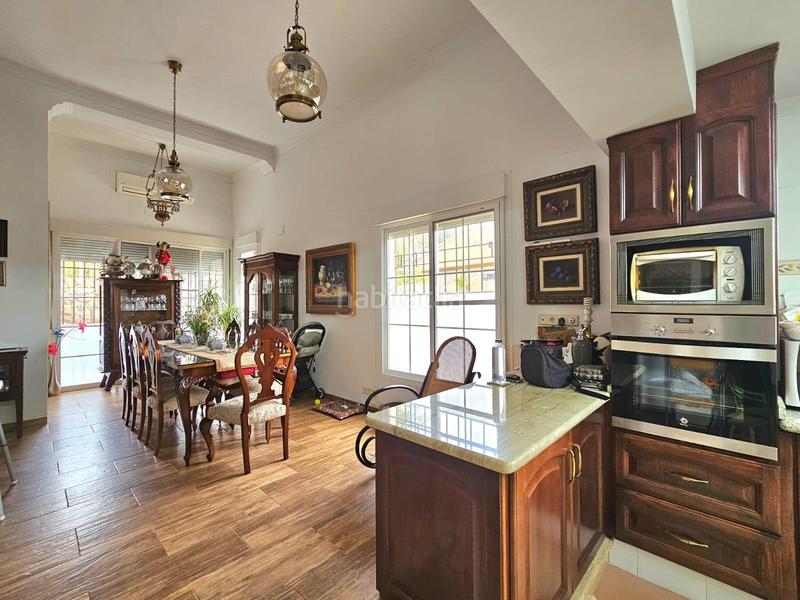 Foto c214955f-101f-41ac-a9ca-0c458fa58b7f. Chalet con riscaldamento parcheggio piscina in El Brillante -El Naranjo - El Tablero Córdoba