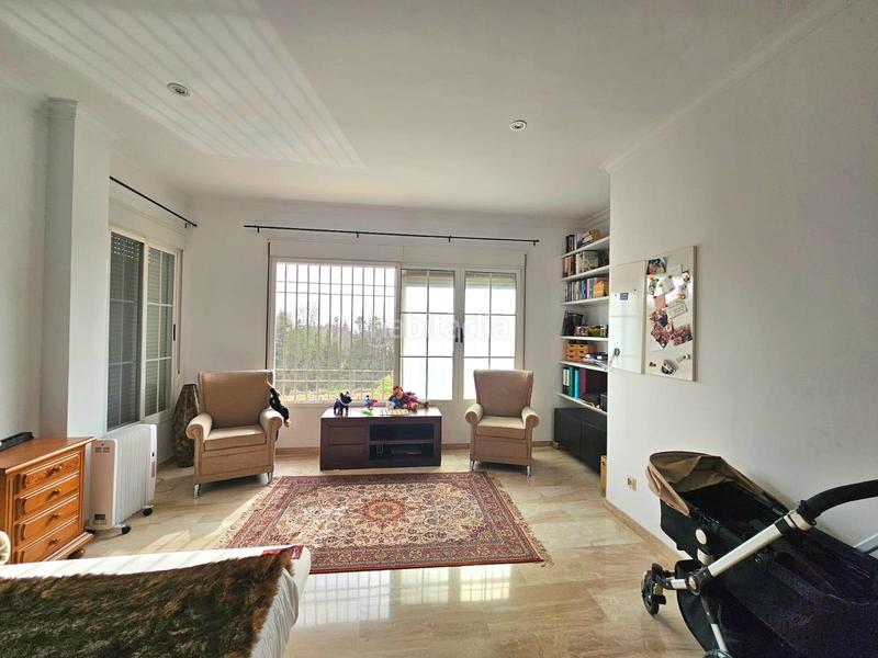 Foto c740f5e0-7f51-4ba4-8ca4-cd5e70b256f7. Chalet con riscaldamento parcheggio piscina in El Brillante -El Naranjo - El Tablero Córdoba