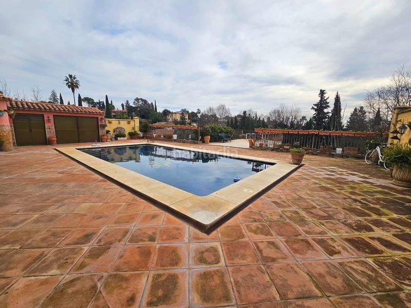 Foto e5fda2cc-22c4-4554-9f70-636ce4cca8f7. Chalet con riscaldamento parcheggio piscina in El Brillante -El Naranjo - El Tablero Córdoba