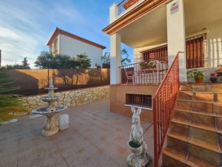 Chalet in Alcolea. Impresionante chalet. hipotecable!!