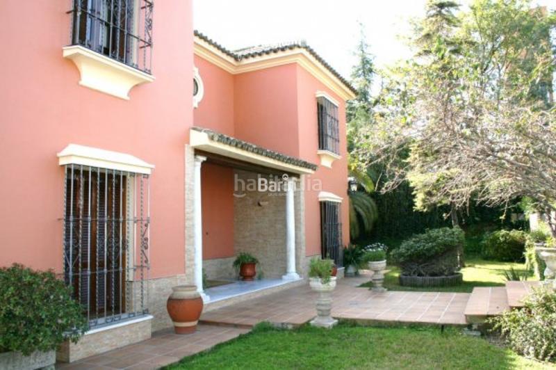 Foto be83906c-5423-4437-ba52-2e994a8462d8. Chalet gran chalet de lujo en colina blanca en Camas