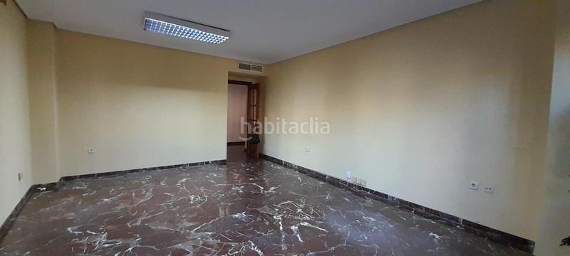 Foto b588f60e-34fb-47b6-bd7b-e99904c4ff04. Lloguer pis a Centro Córdoba