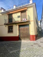 Maison à Casco Histórico  - Ribera - San Basilio. Casa independiente con patio ,cochera y azotea en pleno centro h