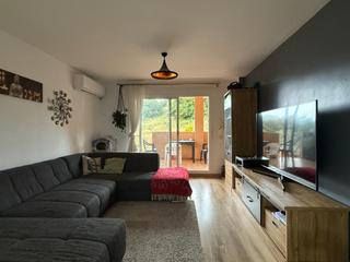 Flat in La Cala del Moral. Amplio piso reformado con terraza, jardín y piscina en parque vi