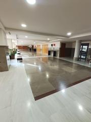 Pis a Huerta de la Reina - Trassierra. Piso en venta  vial norte
