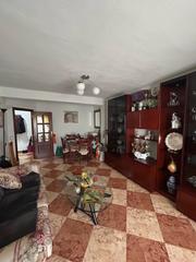 Appartement à Santa Rosa - Valdeolleros. Amplio piso en santa rosatercera planta con ascensor y terraza