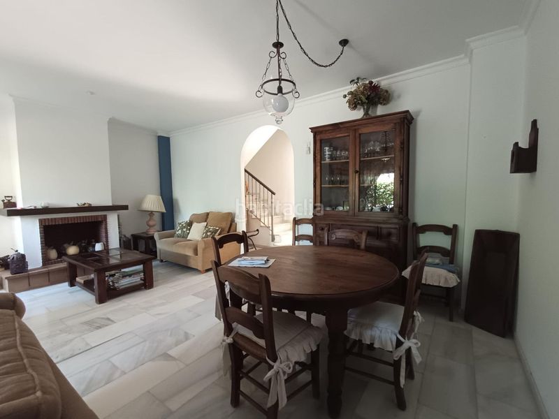 Foto 0ae88ca4-a816-4ba1-a782-23c5a4e3d21b. Casa adossada amb aparcament piscina a Puerto Banús Marbella
