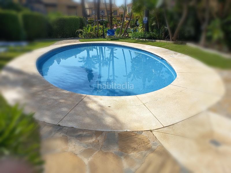 Foto 1d75c95f-6a92-402e-a016-d3e2abe5abec. Casa adossada amb aparcament piscina a Puerto Banús Marbella