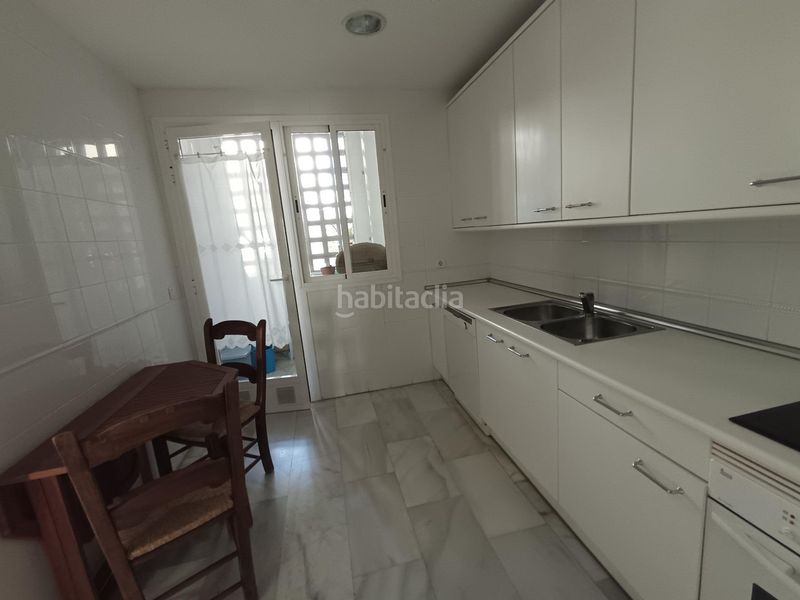 Foto 46564e60-981c-4dea-98f4-5ee0c9a674c3. Casa adossada amb aparcament piscina a Puerto Banús Marbella