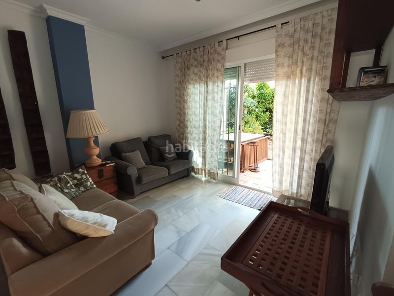 Foto a3df672e-a1b2-4b4f-b384-fd471c8f1435. Casa adossada amb aparcament piscina a Puerto Banús Marbella