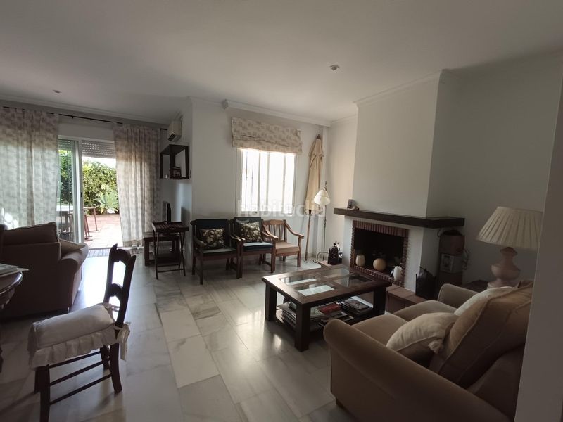 Foto c0c72dd3-d5ca-47d7-a893-121c37391c63. Casa adossada amb aparcament piscina a Puerto Banús Marbella