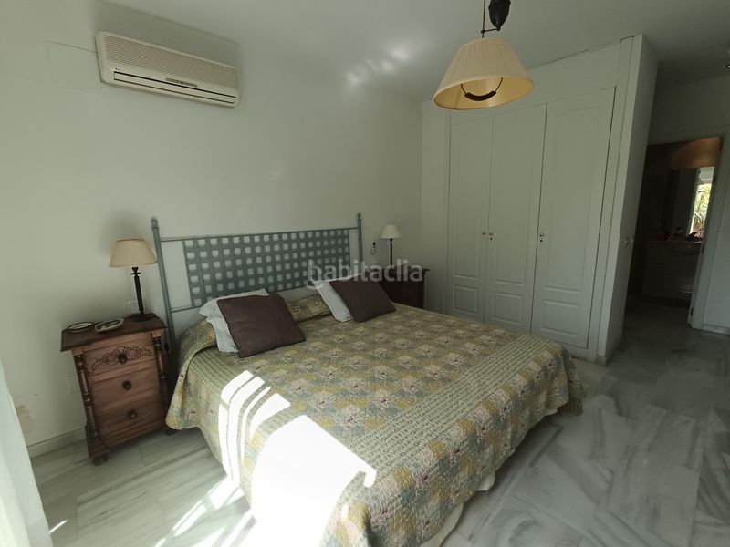 Foto d56c6b12-4e43-45b7-8de7-def556925601. Casa adossada amb aparcament piscina a Puerto Banús Marbella